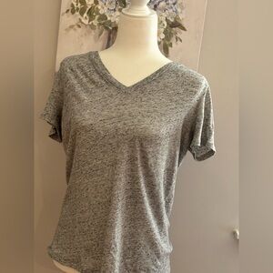 PINK Grey T shirt🤍